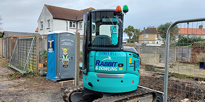 What to expect when hiring portable toilets for a building site