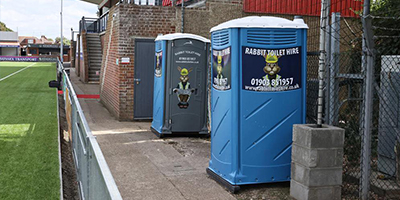What to expect when hiring portable toilets for an event
